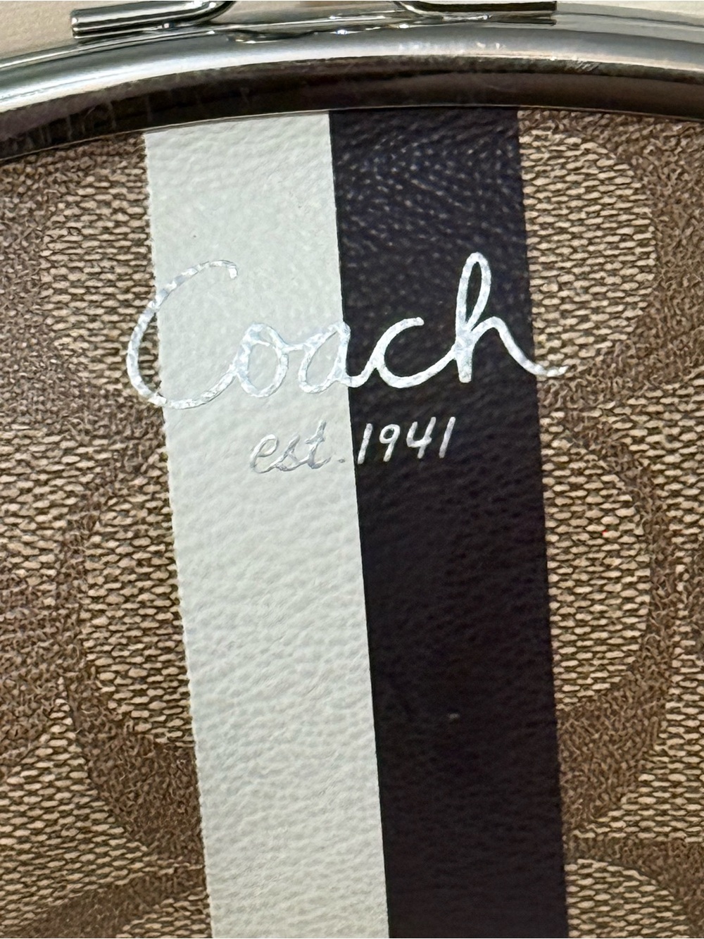 Coach Signature Kisslock Coin Purse - Picture 3 of 12